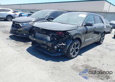 2024 Kia Niro Ex Touring z USA, uszkodzony, nr VIN KNDCR3LE3R5161521